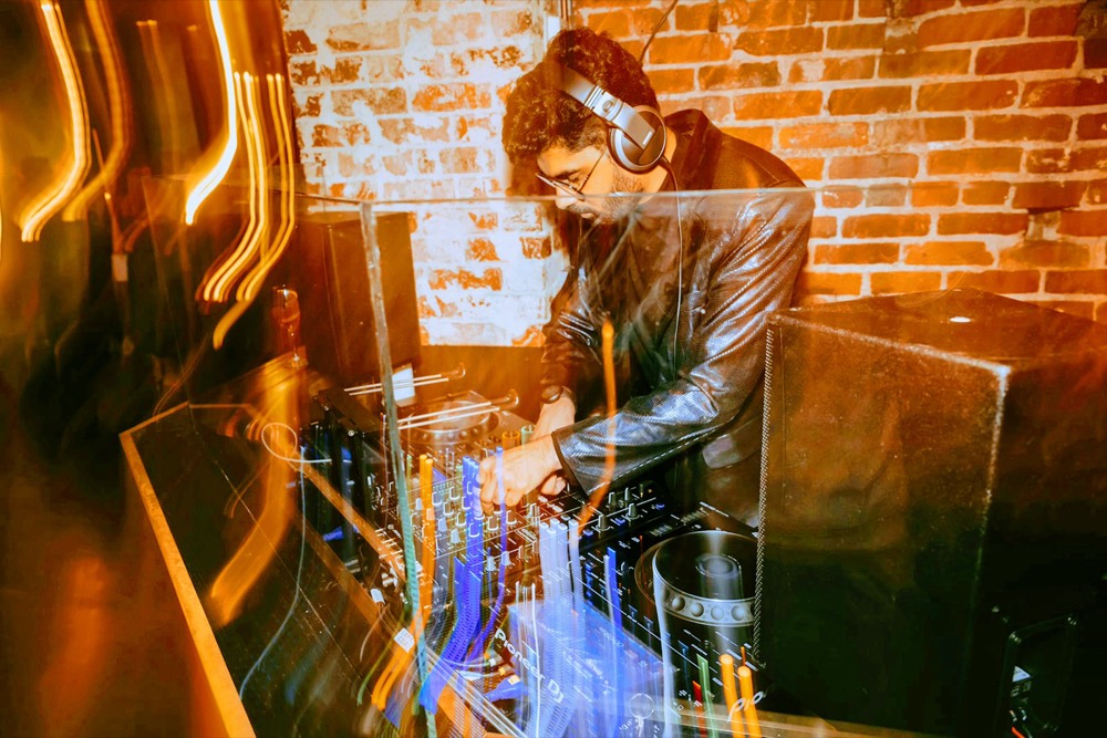 Performing at Hawthorn, San Francisco